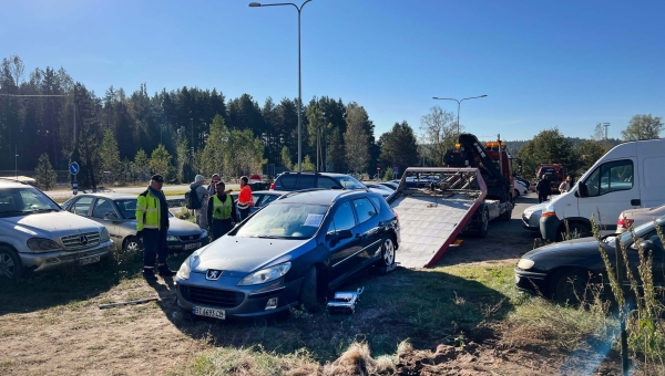 FOTOD Transpordiamet alustas suurpuhastust Koidula piiripunkti parklas